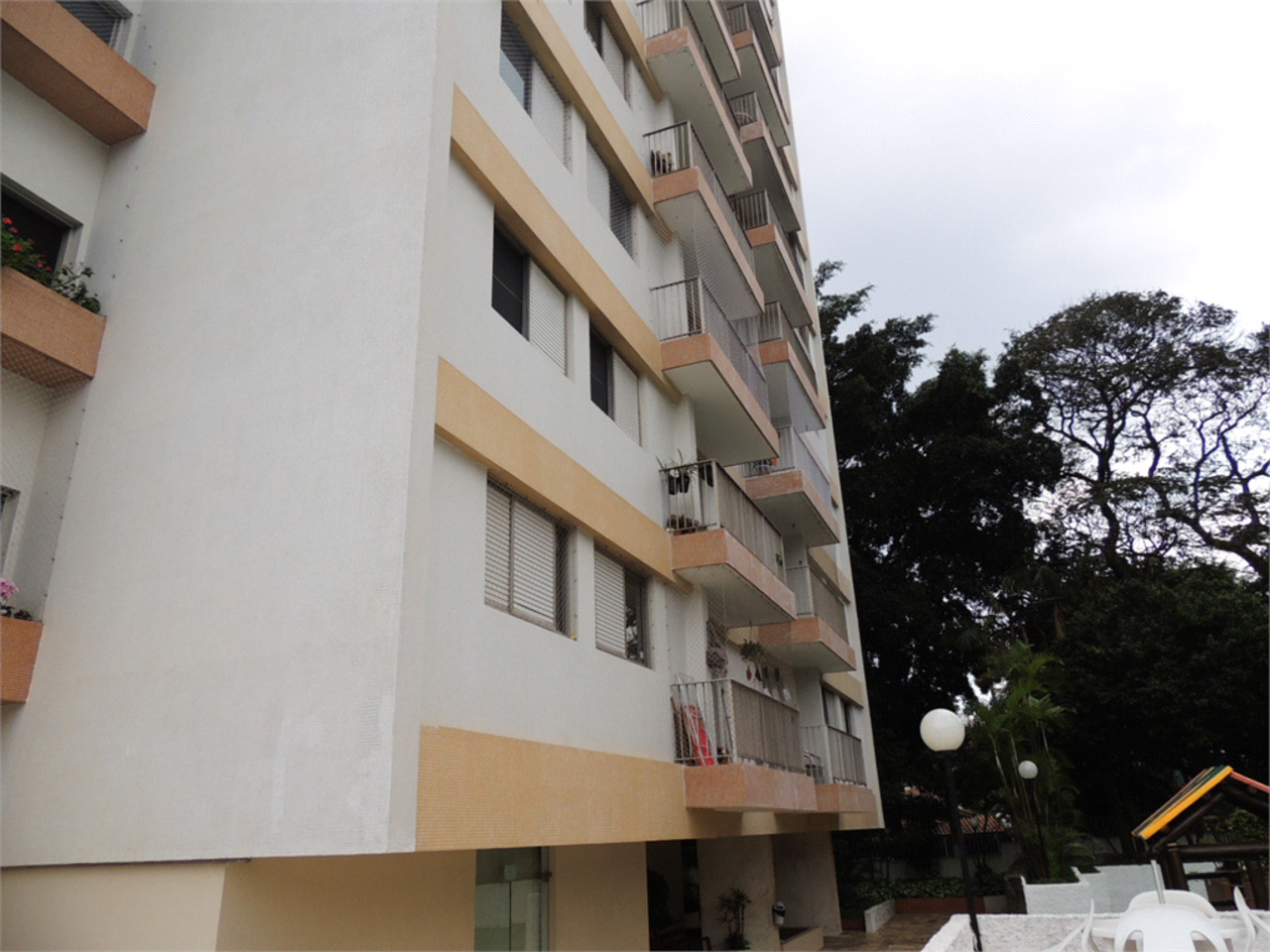 Apartamento com 3 quartos à venda, 110m² em Rua Tapuçu, Vila Sofia, Sao Paulo, SP
