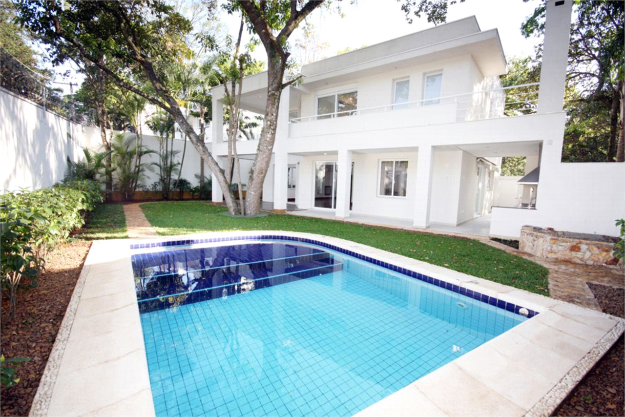 Casa com 4 quartos à venda, 530m² em Jardim Petrópolis, São Paulo, SP