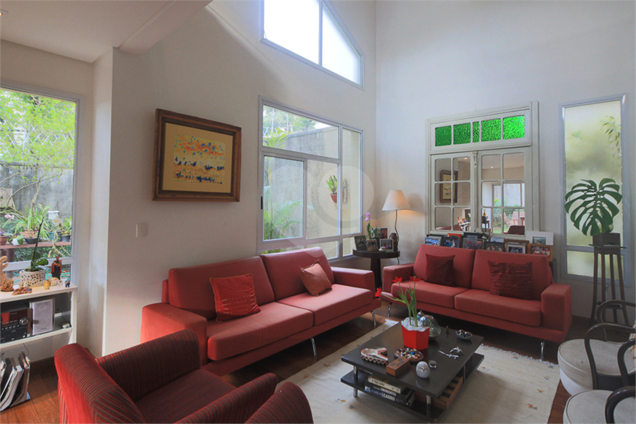 Casa com 4 quartos à venda, 350m² em Rua Aziz Nader, Jardim Petrópolis, São Paulo, SP
