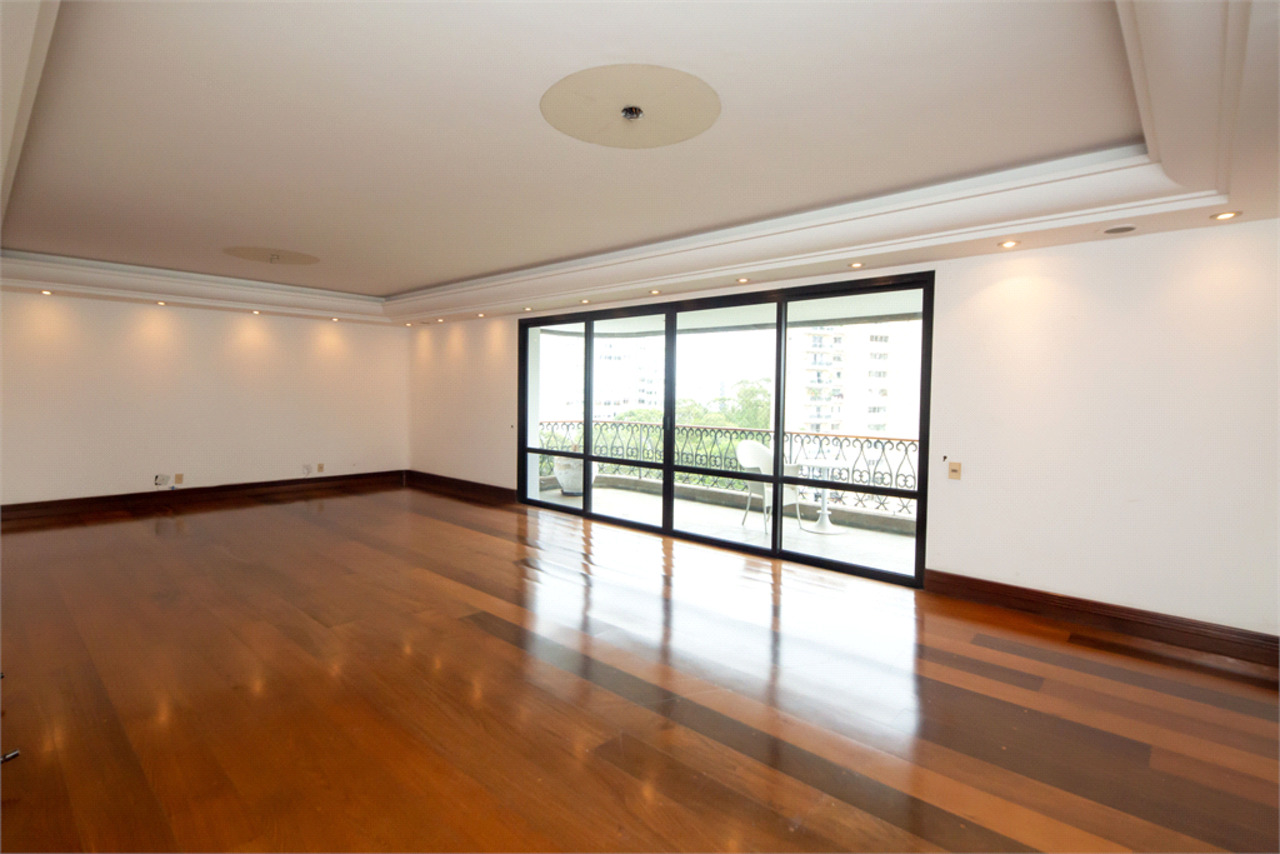 Apartamento com 4 quartos à venda, 330m² em Alto da Boa Vista, São Paulo, SP