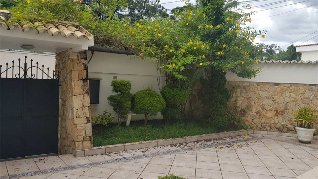 Sobrado com 3 quartos à venda, 217m² em Jardim Marajoara, São Paulo, SP