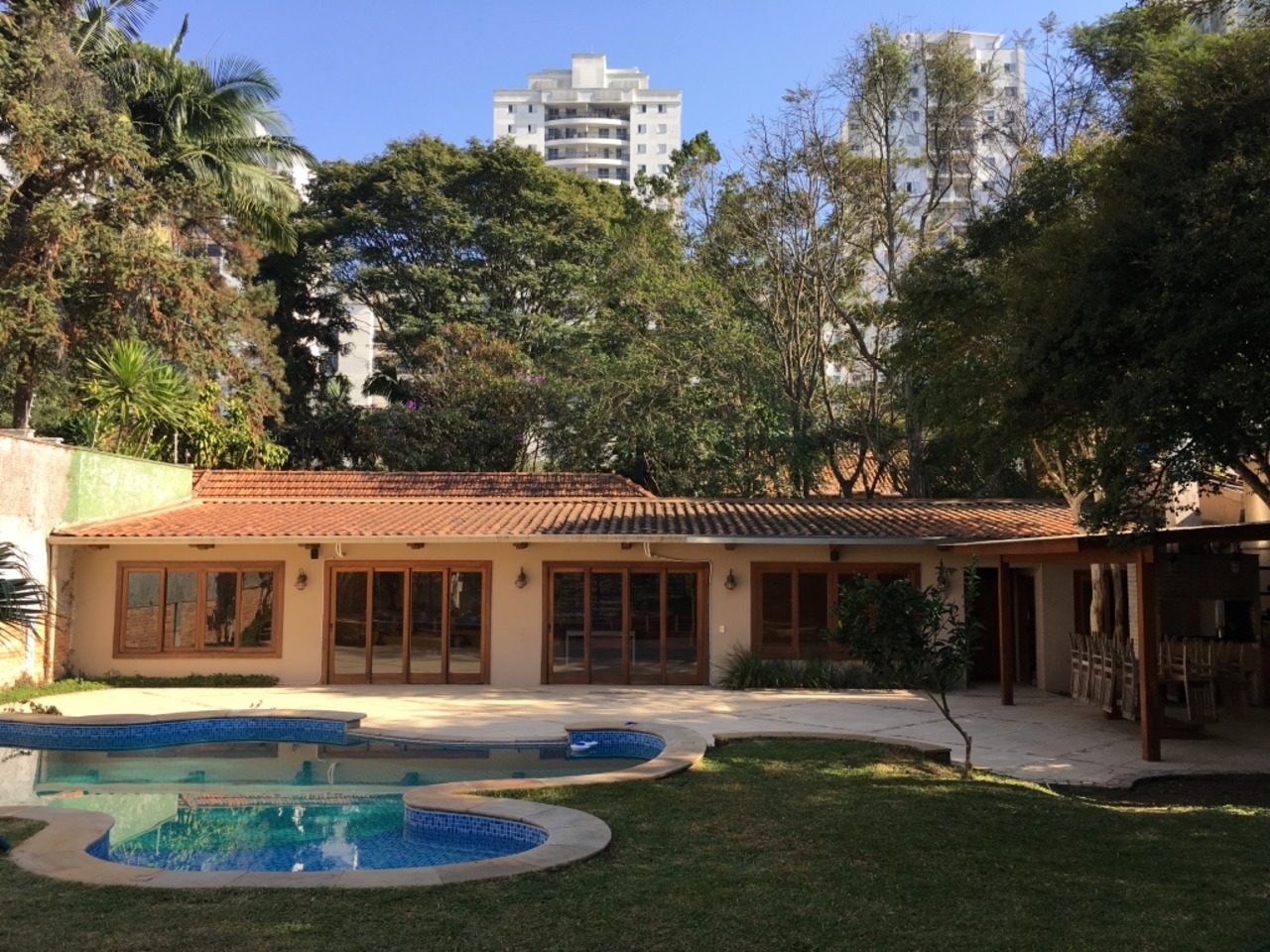 Sobrado com 4 quartos à venda, 700m² em Rua Comendador Elias Zarzur, Alto da Boa Vista, São Paulo, SP