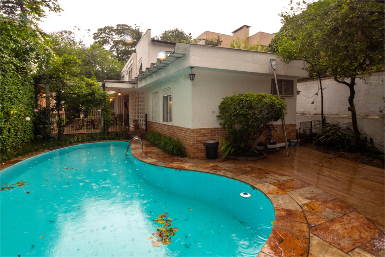 Sobrado com 5 quartos à venda, 350m² em Rua Doutor Rubens Gomes Bueno, Granja Julieta, São Paulo, SP