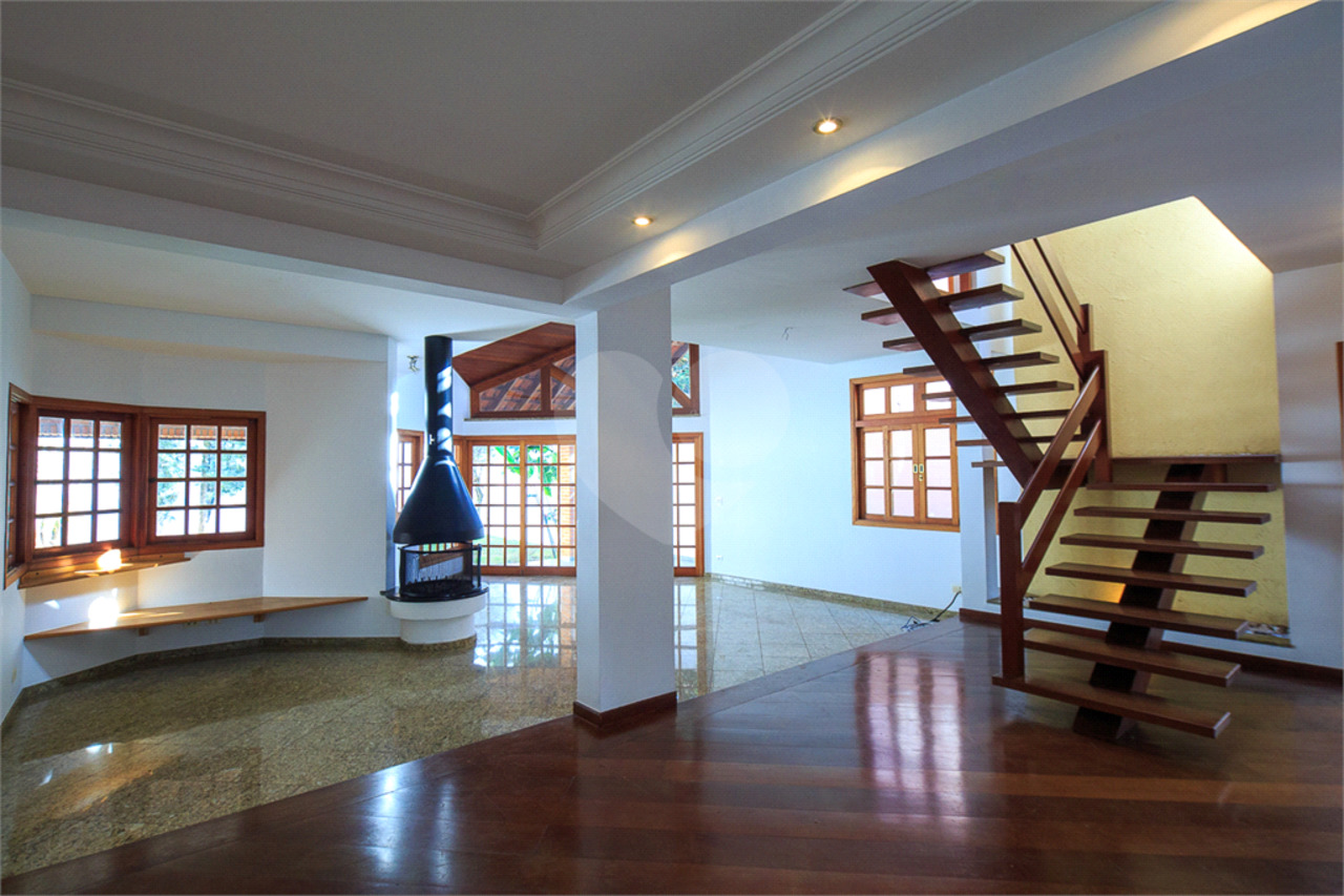 Sobrado com 4 quartos à venda, 411m² em Rua Padre José de Anchieta, Alto da Boa Vista, São Paulo, SP