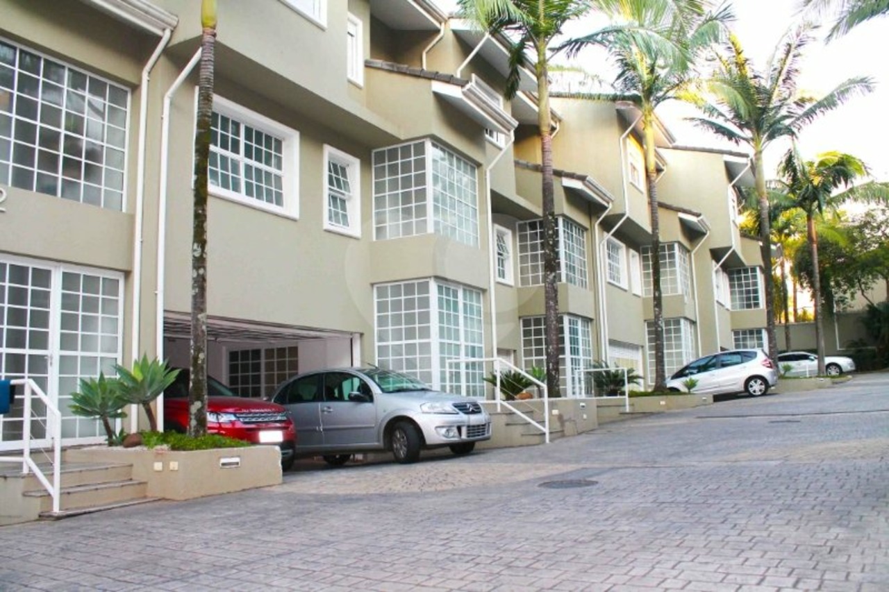 Casa com 4 quartos à venda, 276m² em Rua Carlos Baptista de Magalhães, Jardim Prudência, São Paulo, SP