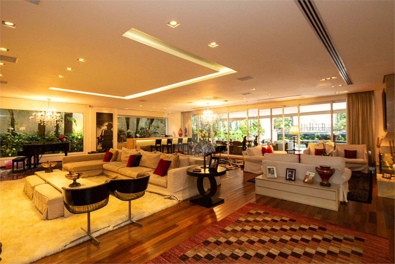 Casa com 5 quartos à venda, 560m² em Rua Heron Domingues, Jardim Cordeiro, São Paulo, SP