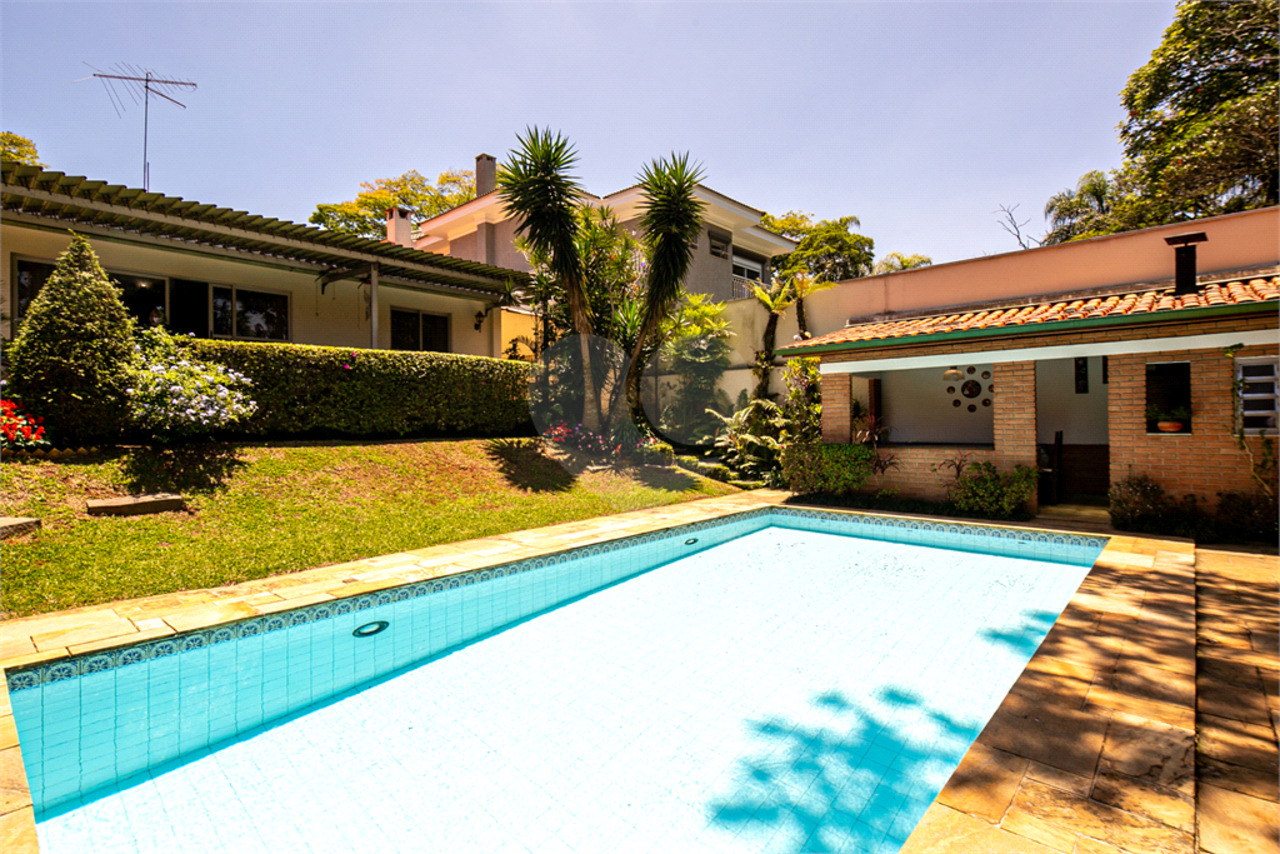 Casa com 3 quartos à venda, 220m² em Avenida Nossa Senhora do Sabará, Jardim Marajoara, São Paulo, SP