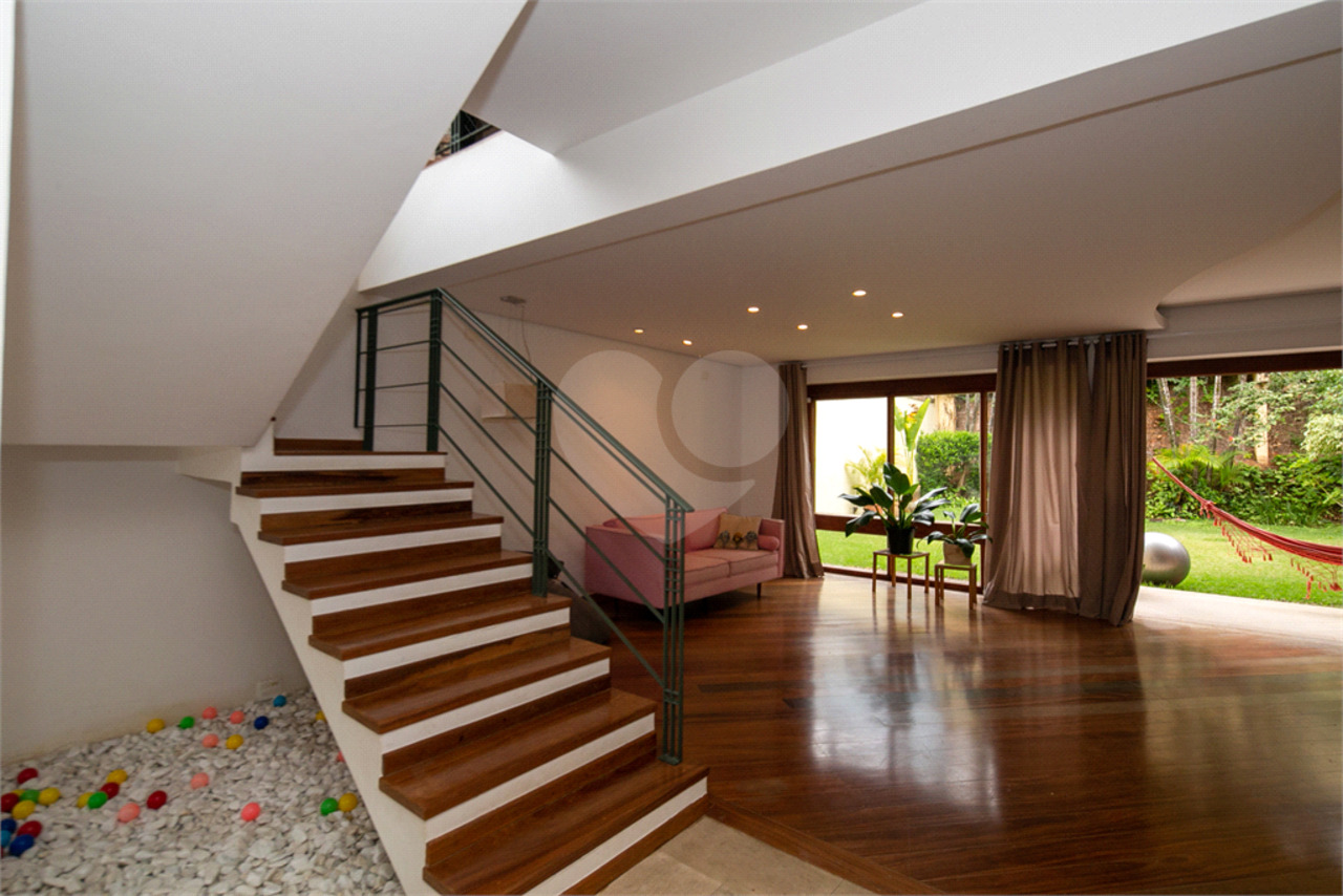 Casa com 4 quartos à venda, 352m² em Alto da Boa Vista, São Paulo, SP