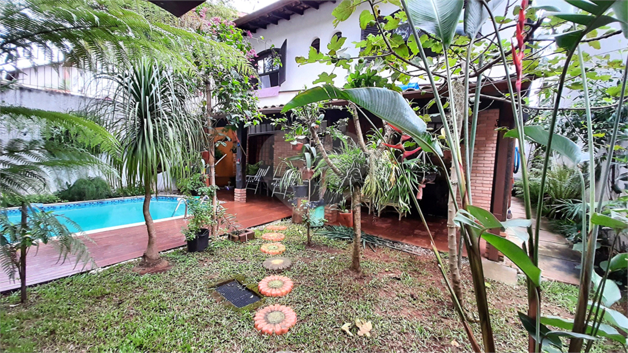 Casa com 4 quartos à venda, 233m² em Jardim Prudência, São Paulo, SP