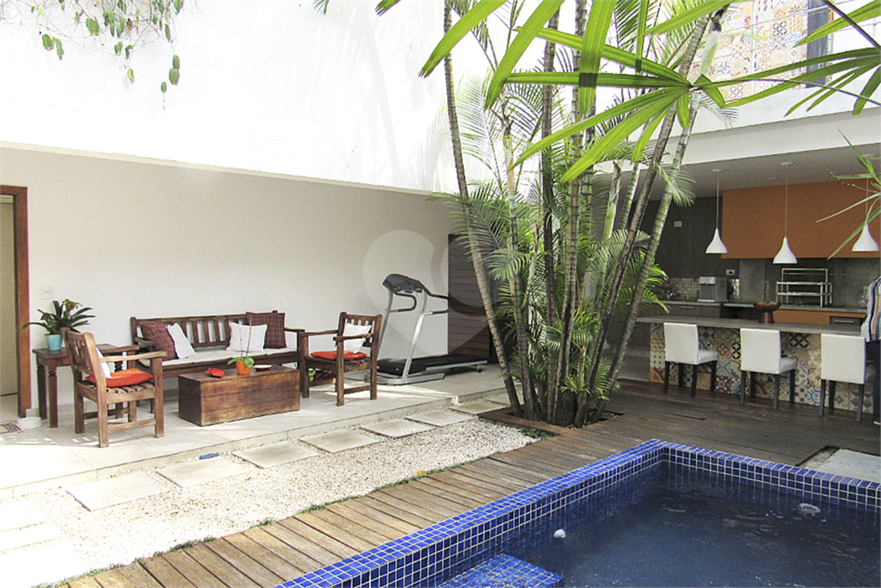 Sobrado com 5 quartos à venda, 480m² em Rua Joaquim Nabuco, Brooklin Paulista, São Paulo, SP