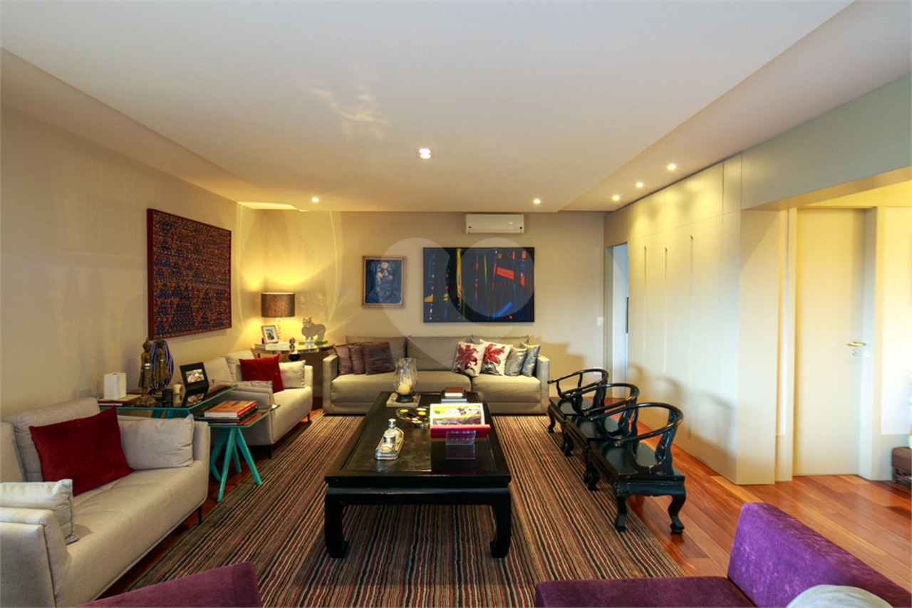 Apartamento com 3 quartos à venda, 258m² em Rua Geraldo Bourroul, Brooklin Paulista, São Paulo, SP