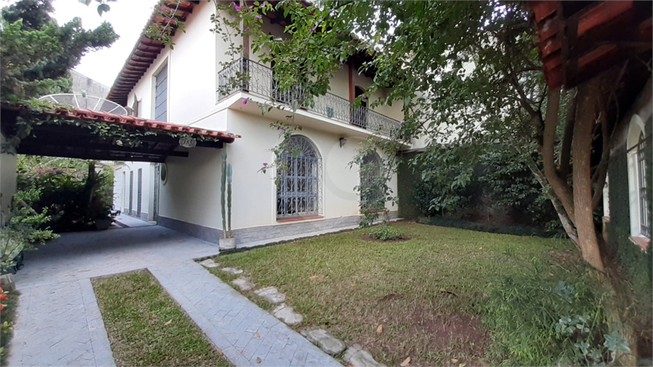 Casa com 4 quartos à venda, 278m² em Rua Doutor José Ferraz de Oliveira, Chácara Monte Alegre, São Paulo, SP