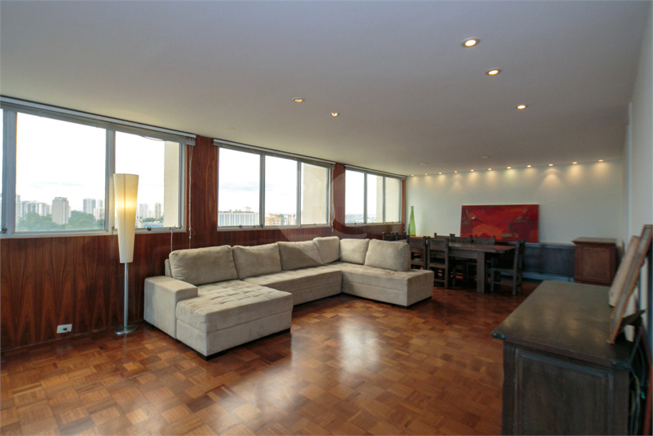 Apartamento com 3 quartos client, 187m² em Alto da Boa Vista, São Paulo, SP