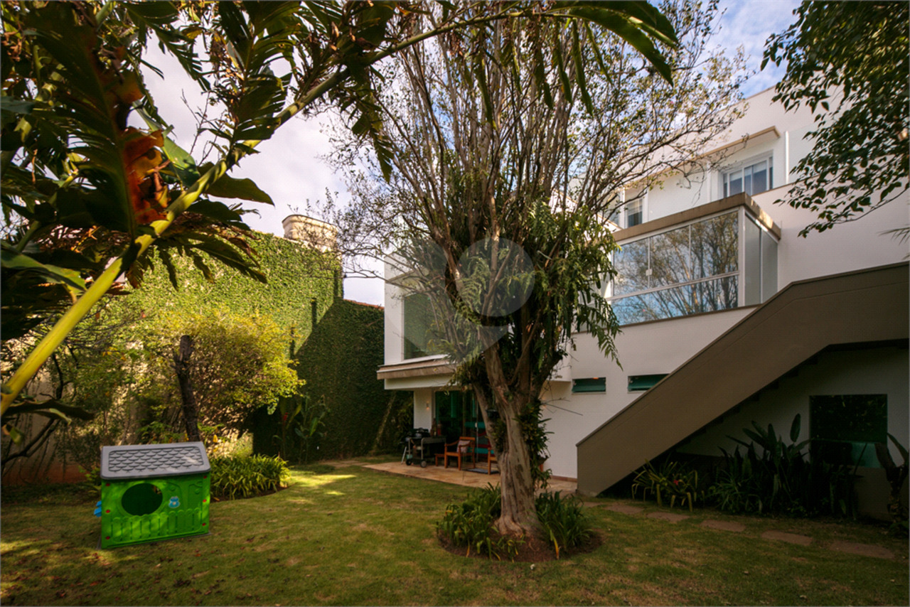Casa com 3 quartos à venda, 287m² em Rua Paulo Roberto Paes de Almeida, Chácara Monte Alegre, São Paulo, SP