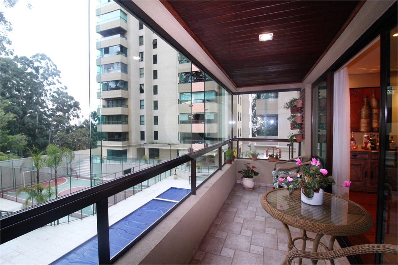 Apartamento com 4 quartos à venda, 180m² em Rua Itaiteva, Morumbi, São Paulo, SP