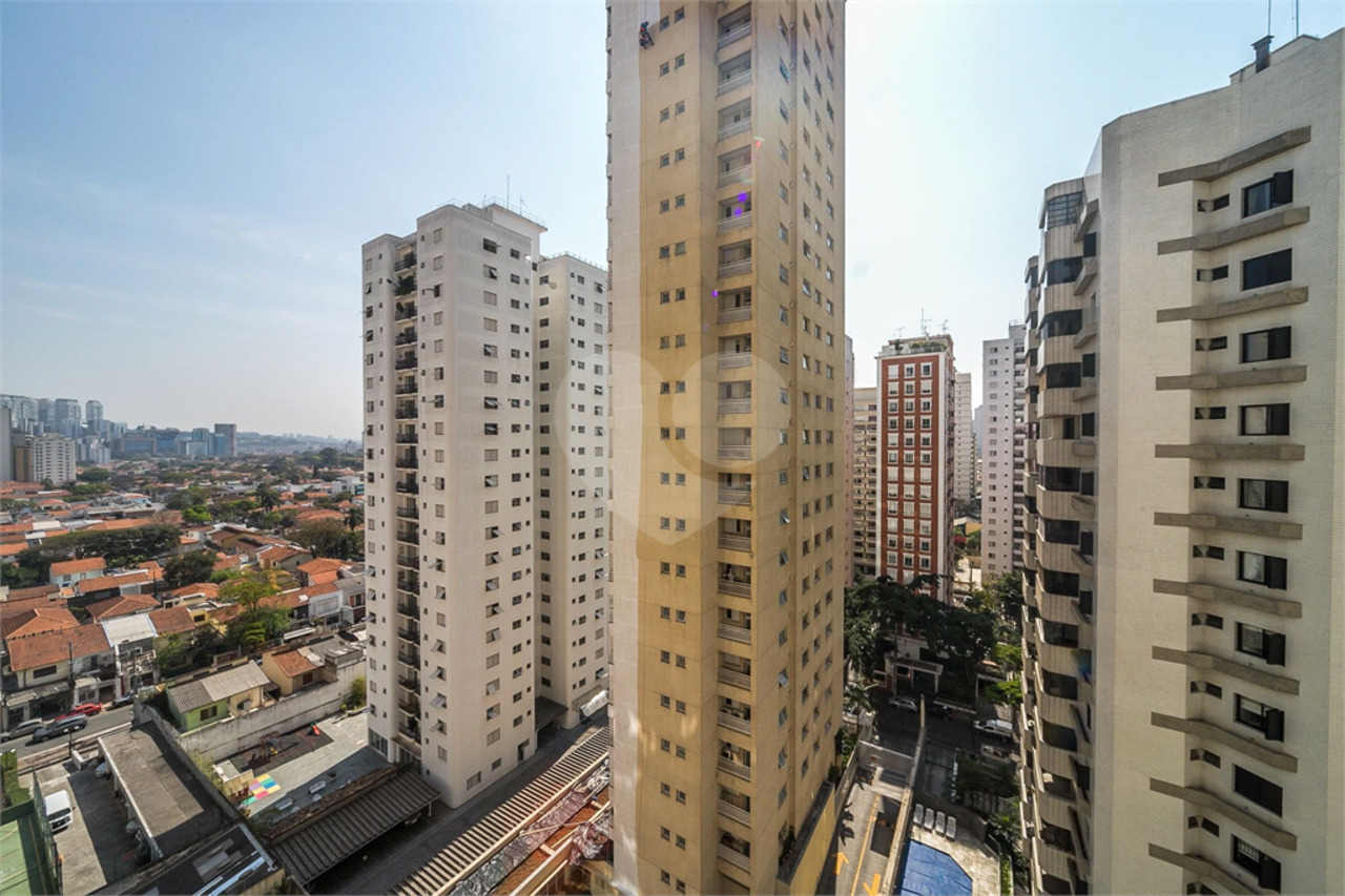 Apartamento com 3 quartos à venda, 75m² em Rua João Pais, Brooklin Paulista, São Paulo, SP