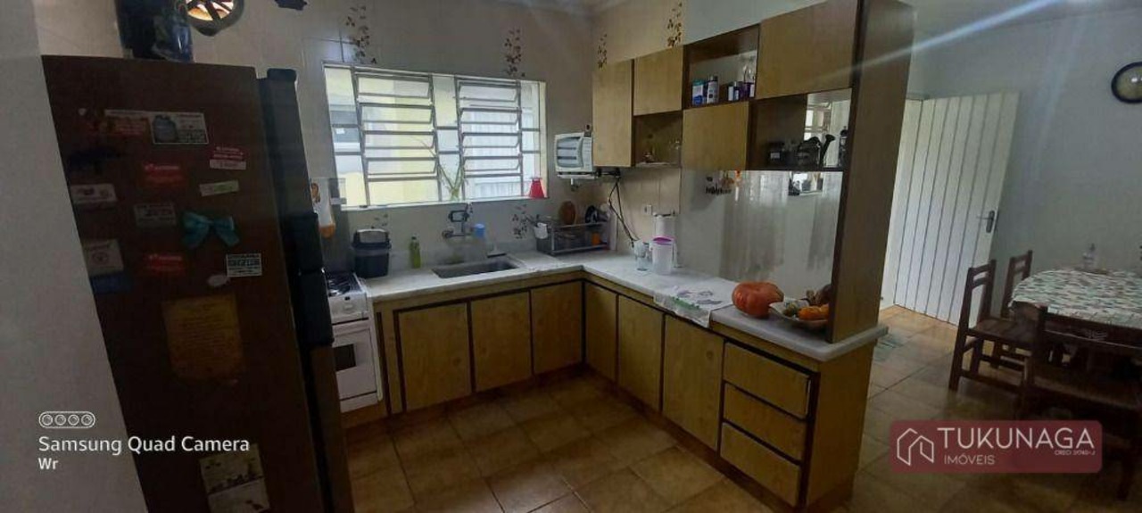 Casa com 3 quartos à venda, 374m² em Rua Damianópolis, Vila Galvão, Guarulhos, SP