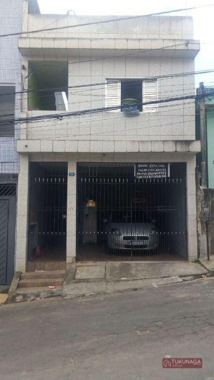 Casa com 3 quartos à venda, 200m² em Guarulhos, SP