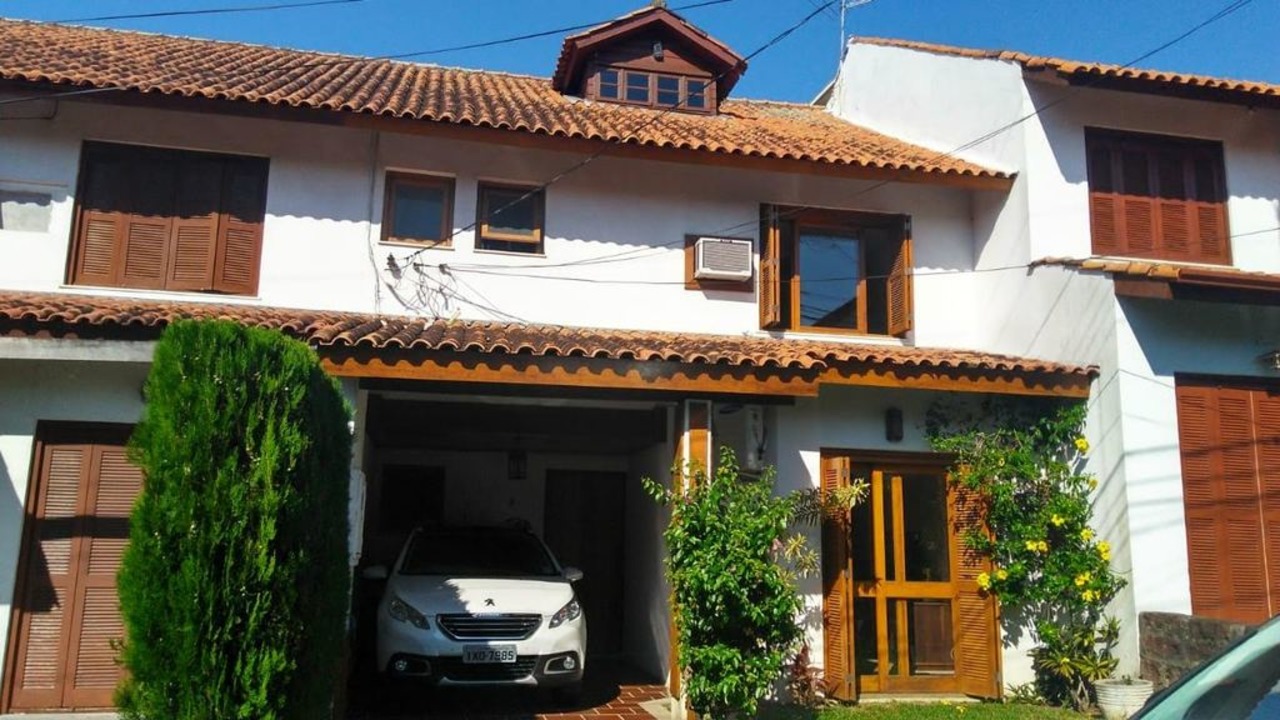 Casa de Condomínio com 3 quartos à venda, 130m² em Avenida Eduardo Prado, Cavalhada, Porto Alegre, RS