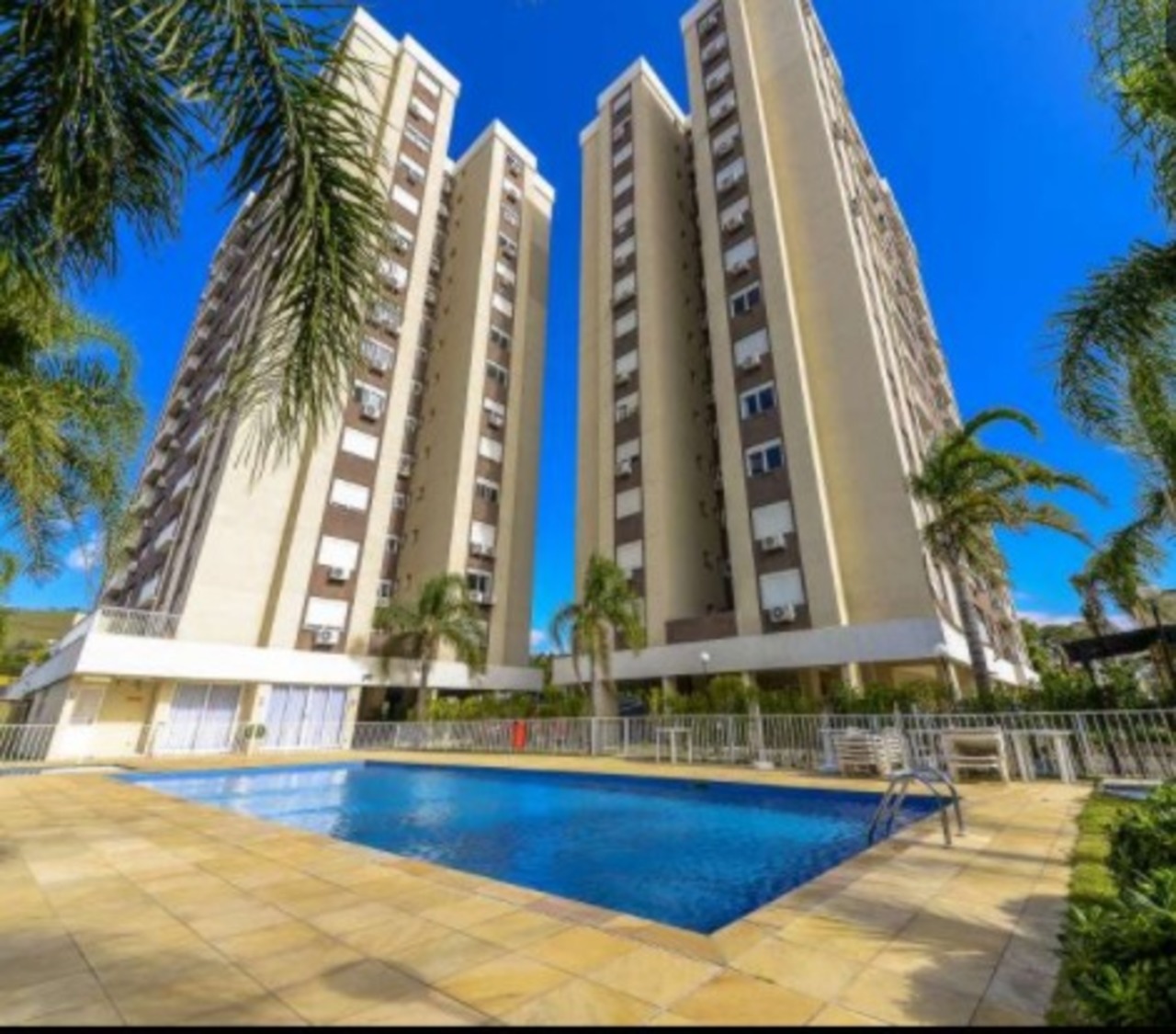 Apartamento com 3 quartos à venda, 74m² em Porto Alegre, RS