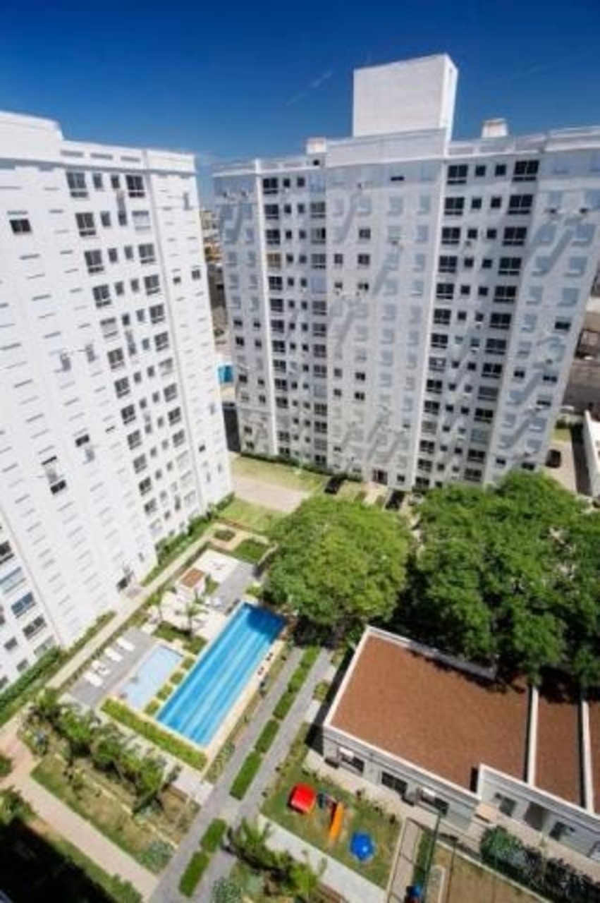 Apartamentos com 3 quartos à venda em Azenha, Porto Alegre, RS