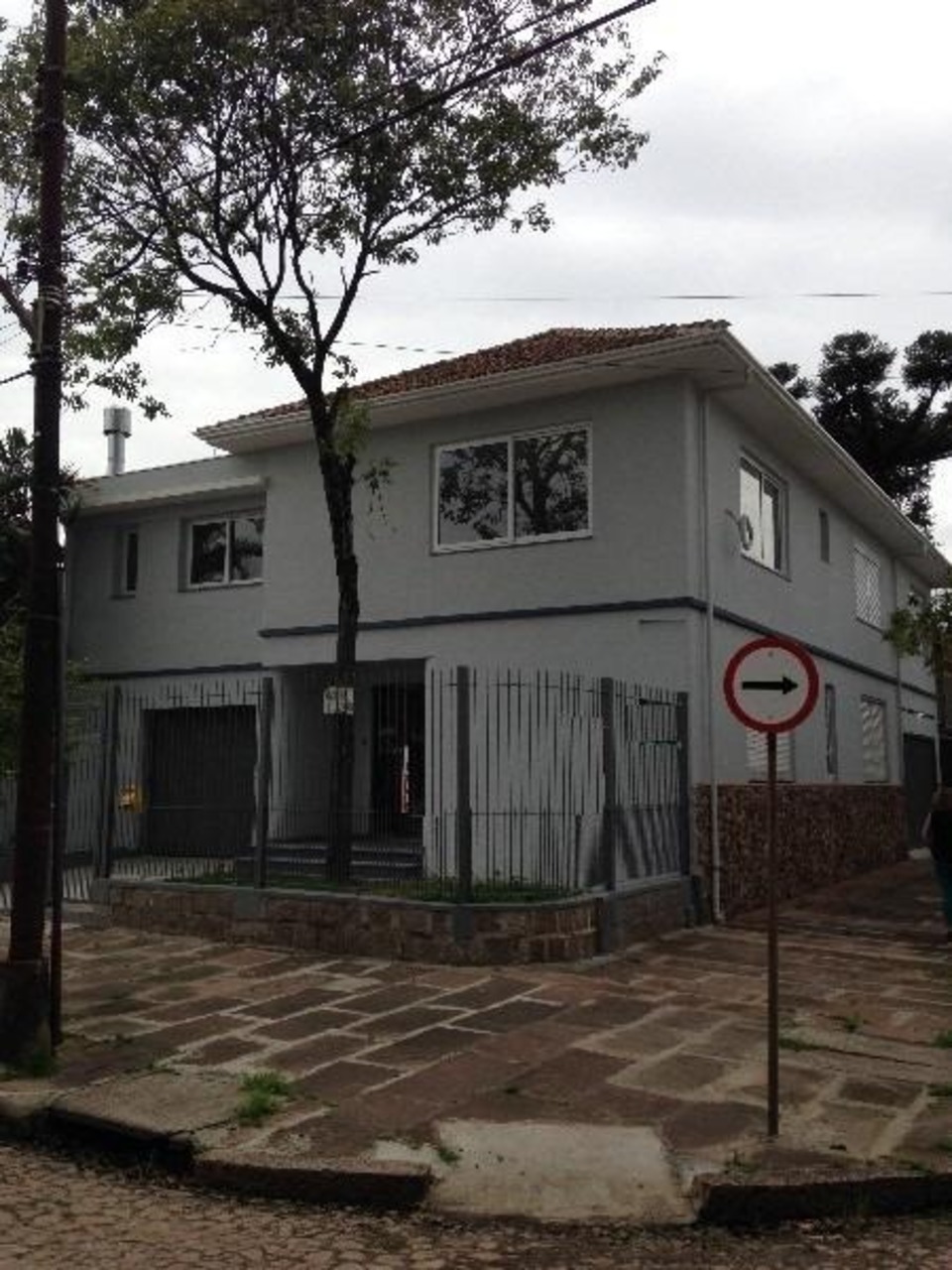 Sobrado com 5 quartos à venda, 340m² em Porto Alegre, RS