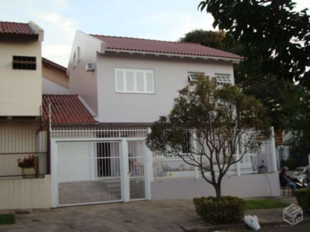 Sobrado com 3 quartos à venda, 205m² em Rubem Berta, Porto Alegre, RS