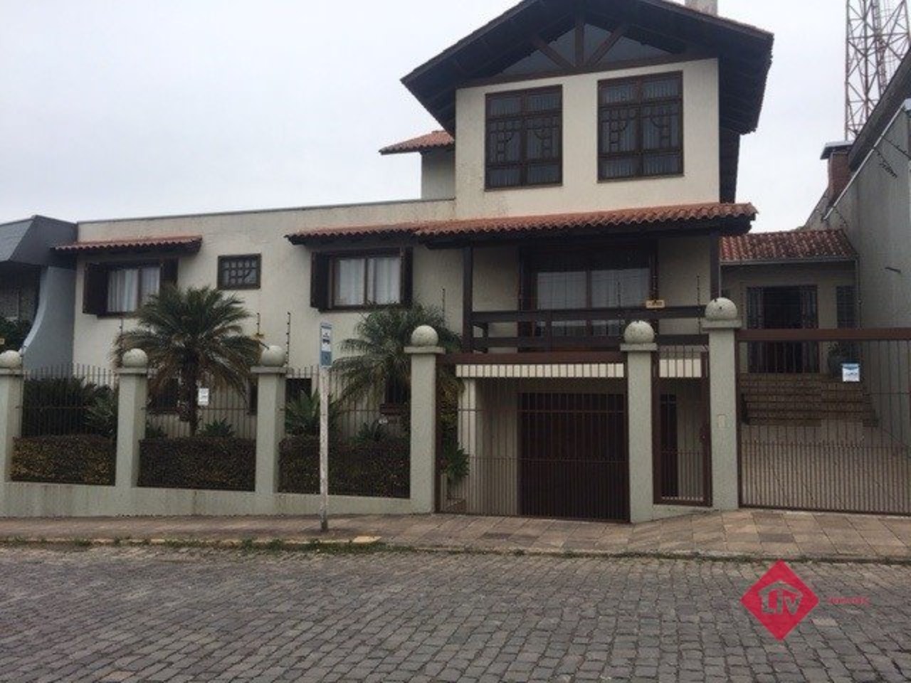 Casa com 4 quartos à venda, 438m² em Rua Alexandre de Gusmão, Jardim América, Caxias do Sul, RS