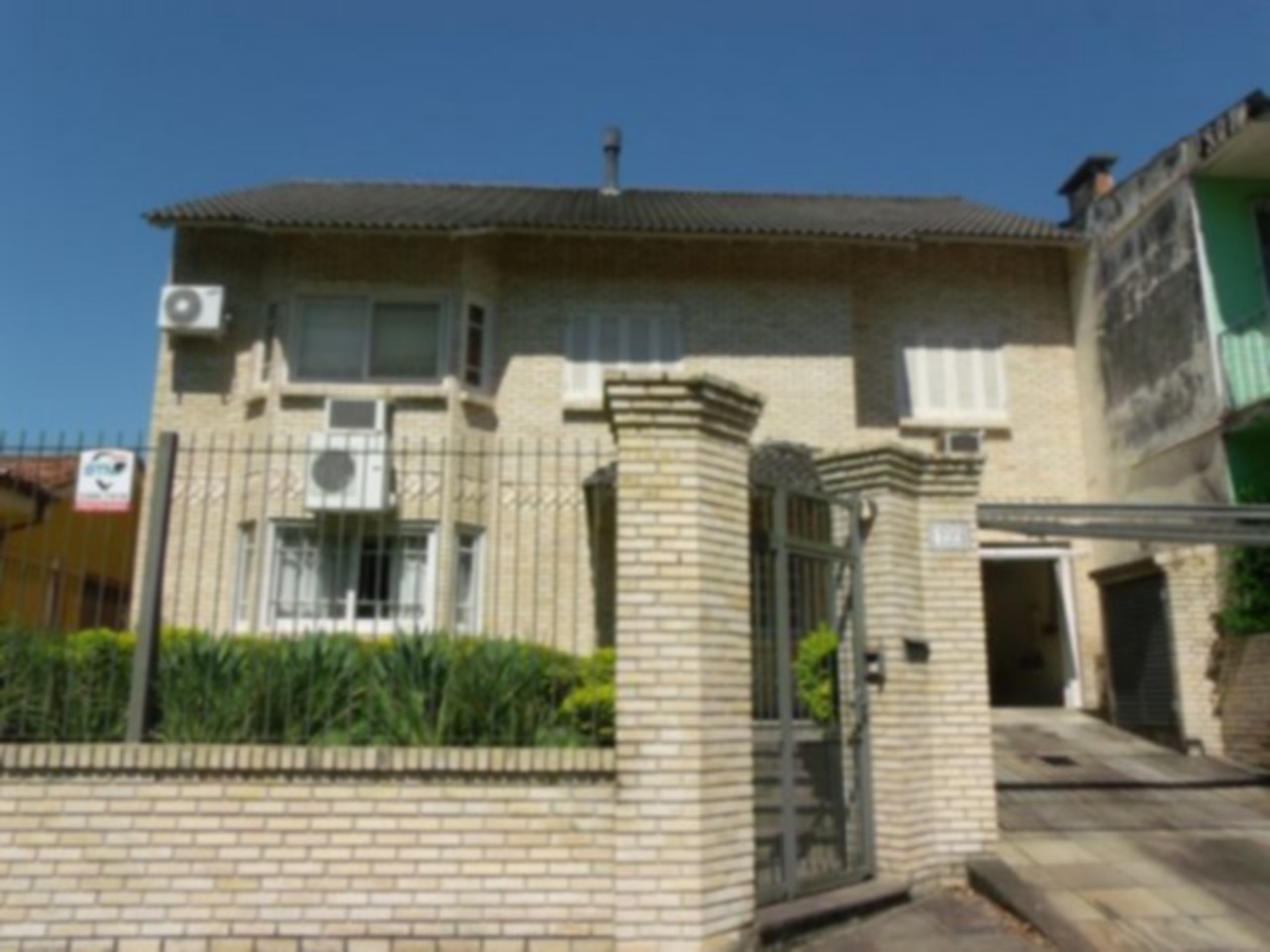 Casa com 4 quartos à venda, 298m² em Porto Alegre, RS