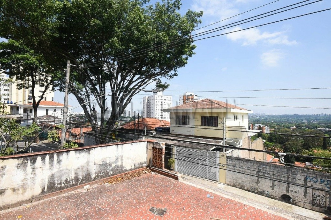 Casa com 2 quartos à venda, 180m² em Rua Iquitos, Alto de Pinheiros, São Paulo, SP
