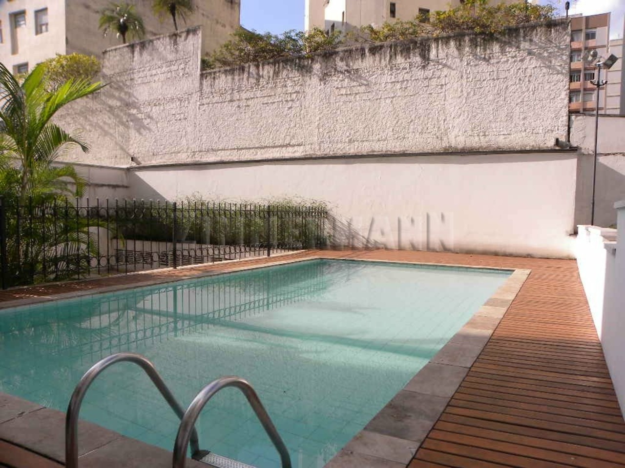 Apartamento com 2 quartos à venda, 80m² em Rua Henrique Monteiro, Pinheiros, São Paulo, SP