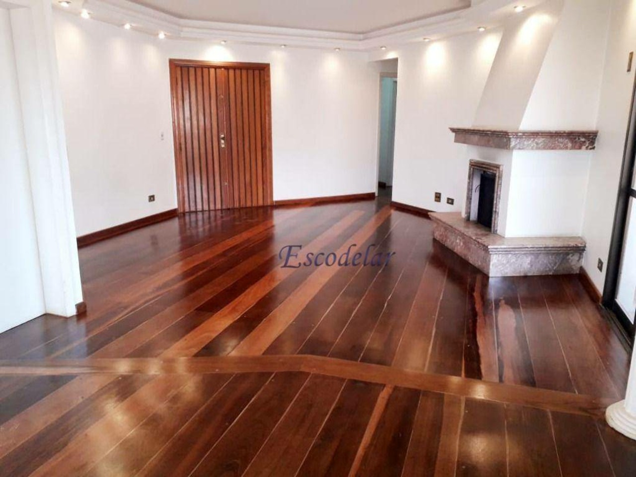 Apartamento com 4 quartos para alugar, 198m² em Rua Francisca Júlia, Santana, Sao Paulo, SP