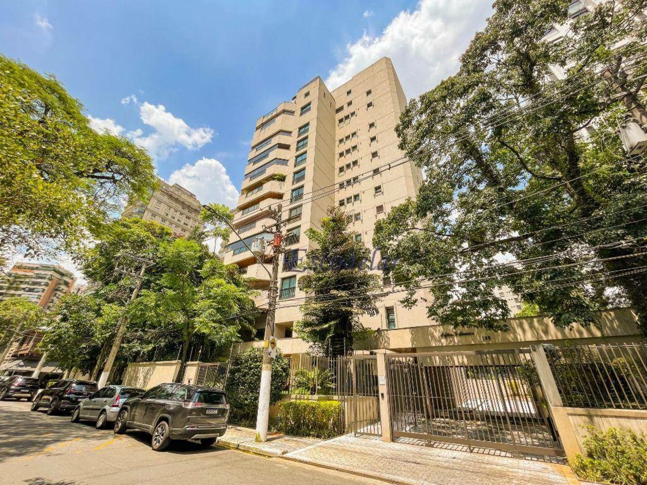 Apartamento com 4 quartos à venda, 386m² em Vila Nova Conceição, São Paulo, SP
