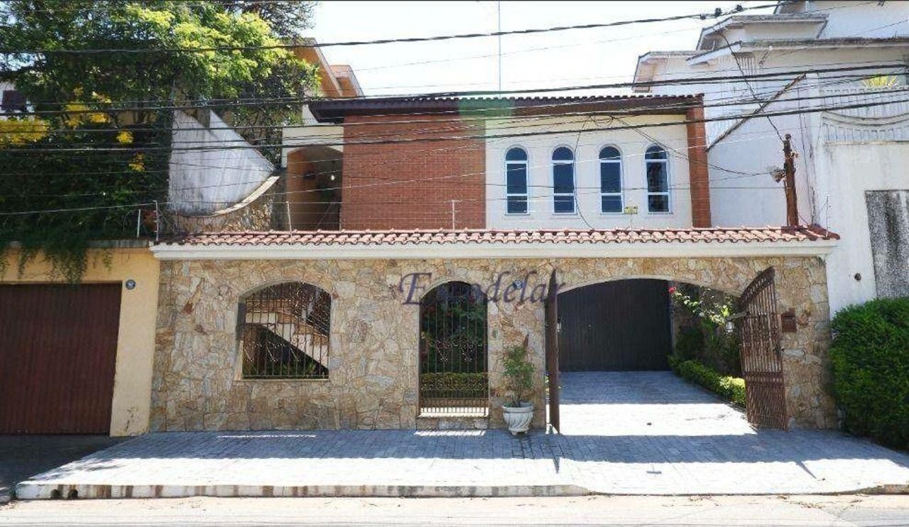 Casa com 4 quartos à venda, 232m² em Rua Icamaquã, Tremembé, São Paulo, SP