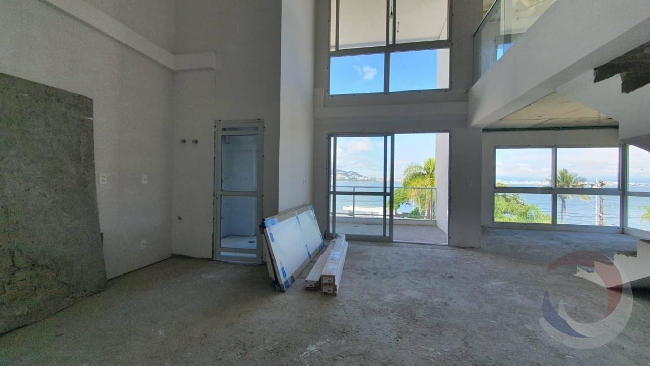 Apartamento com 3 quartos à venda, 159m² em Barra da Lagoa, Florianópolis, SC