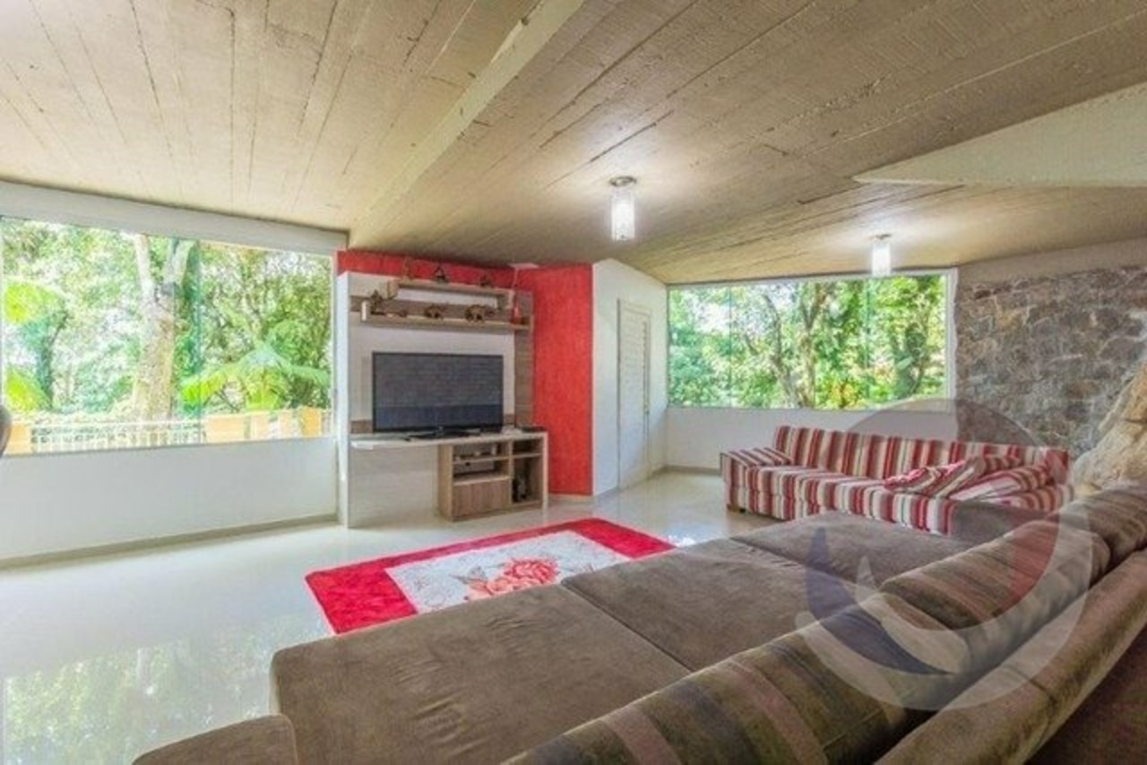 Casa com 5 quartos à venda, 302m² em Florianópolis, SC