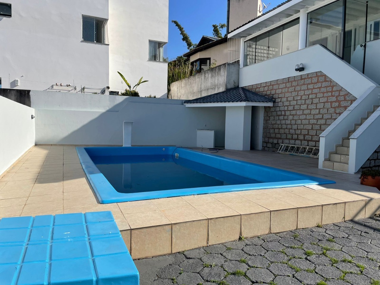 Casa com 5 quartos à venda, 600m² em Rua Otília Maria Schmidt, Ponta de Baixo, São José, SC