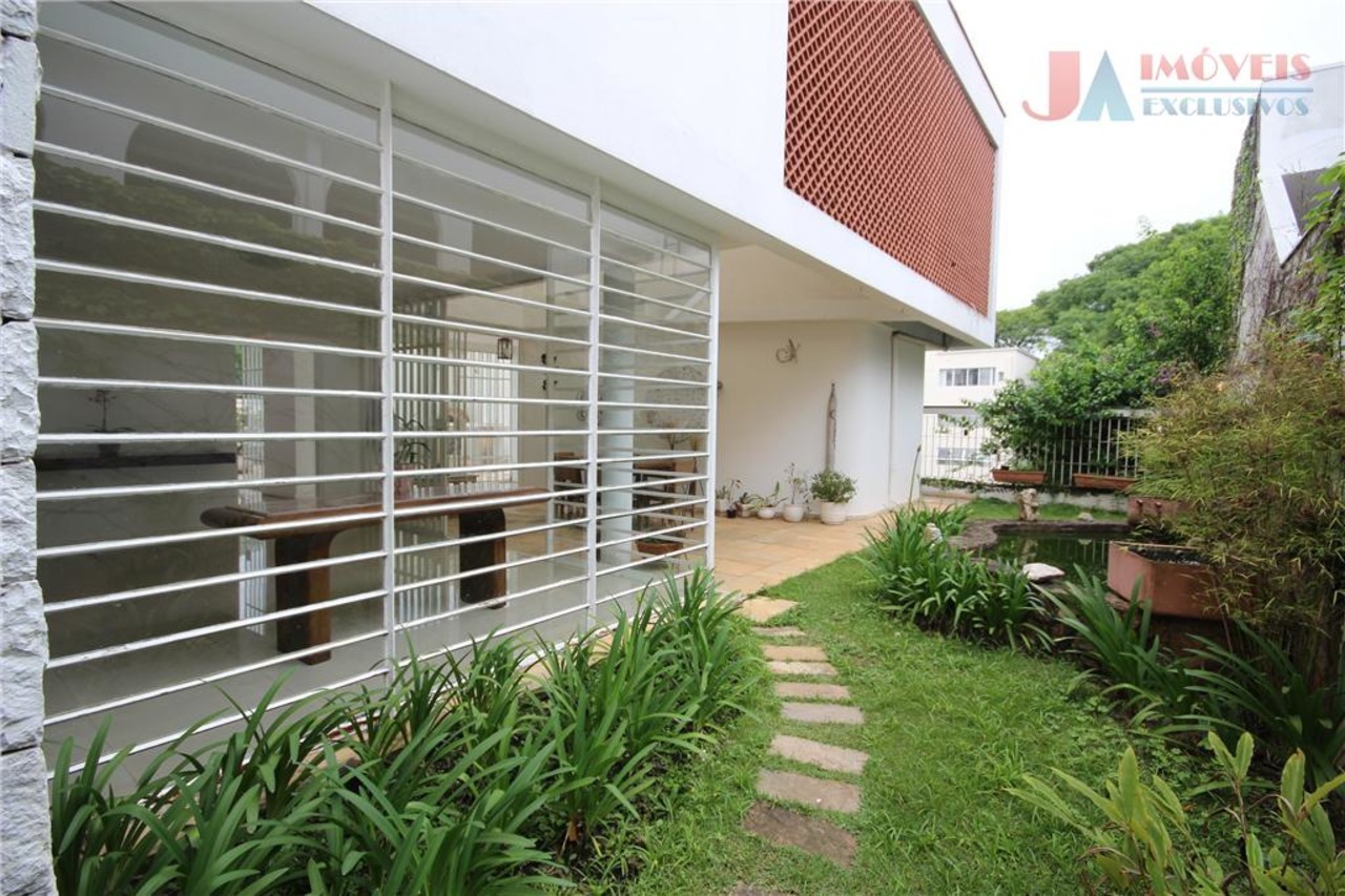 Casa com 4 quartos à venda, 900m² em Rua Bauru, Pacaembu, São Paulo, SP