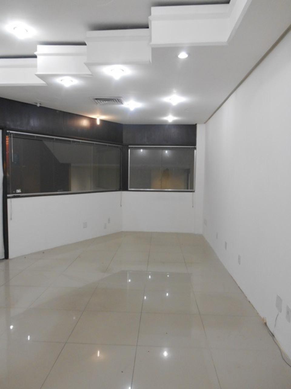 Comercial com 0 quartos para alugar, 35m² em Rua Professor Annes Dias, Centro Histórico, Porto Alegre, RS