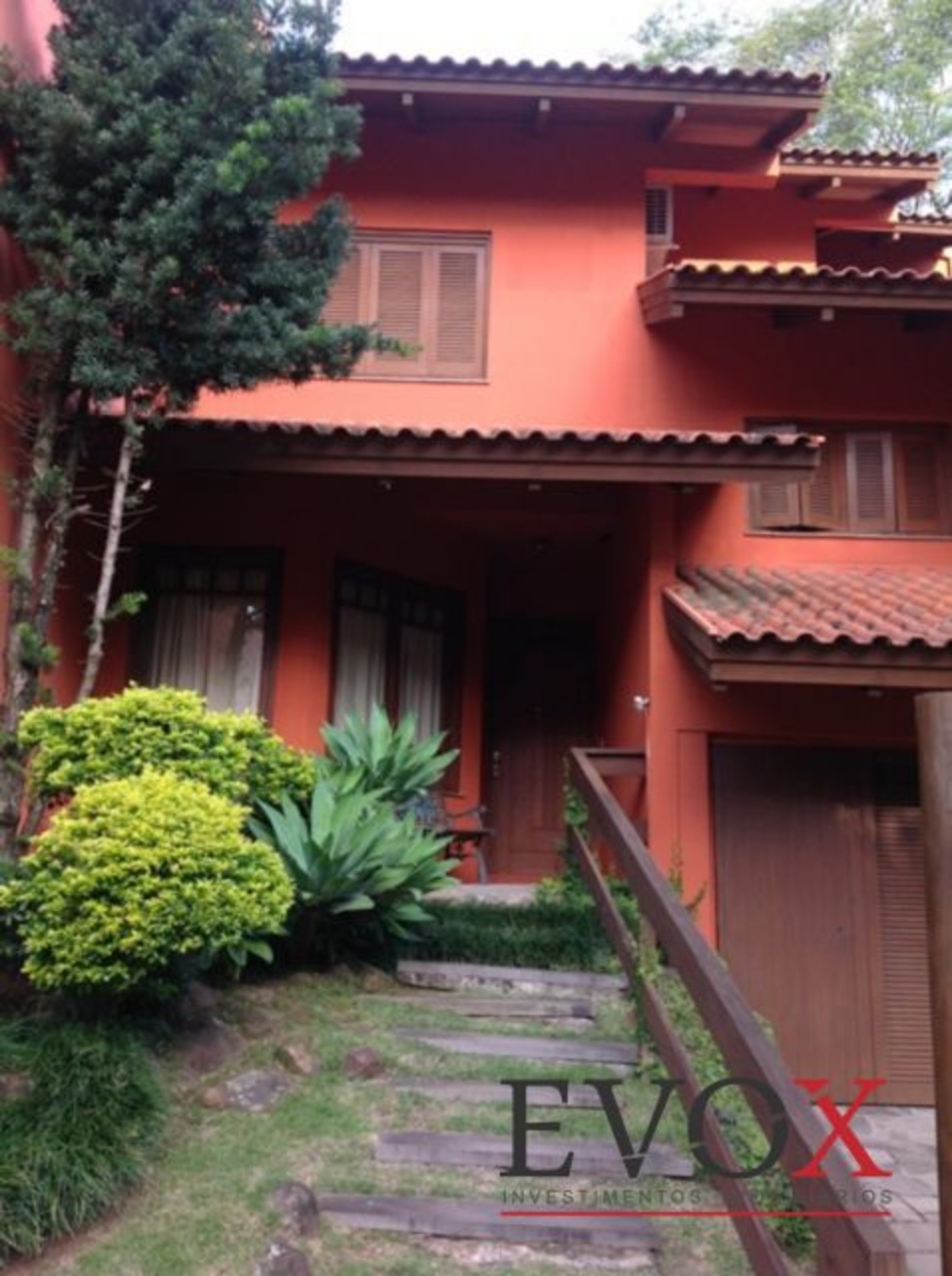 Casa de Condomínio com 6 quartos para alugar, 674m² em Três Figueiras, Porto Alegre, RS