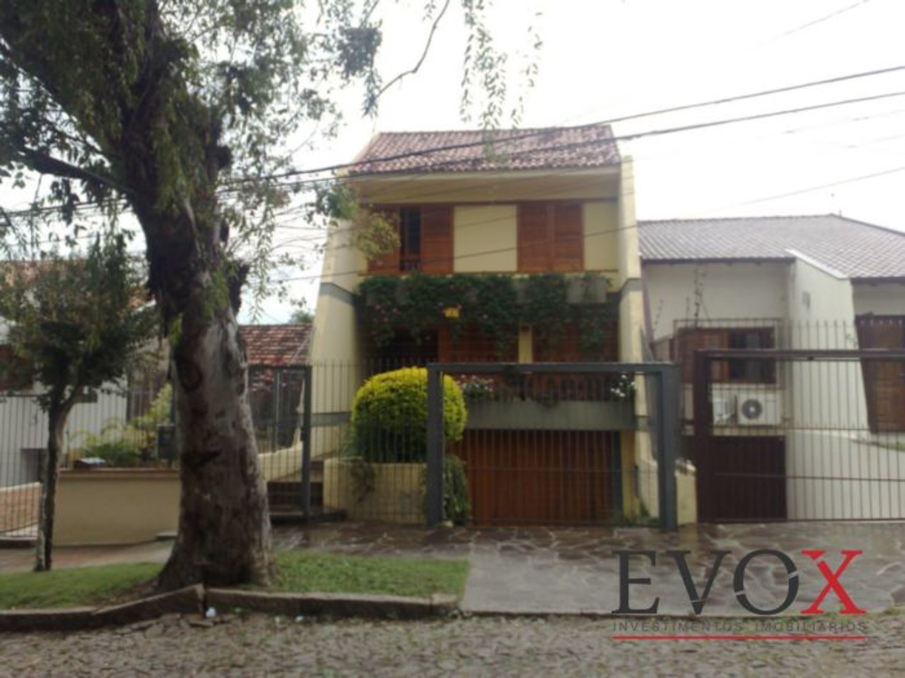 Casa com 4 quartos à venda, 325m² em Rua Doutor Ernesto Ludwig, Chácara das Pedras, Porto Alegre, RS
