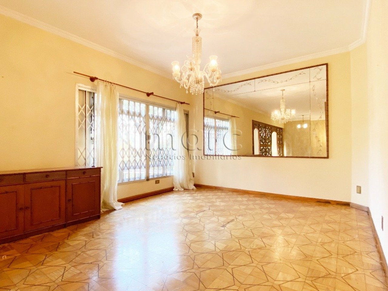 Casa com 3 quartos à venda, 290m² em Rua Nestor Moreira, Jardim da Glória, São Paulo, SP