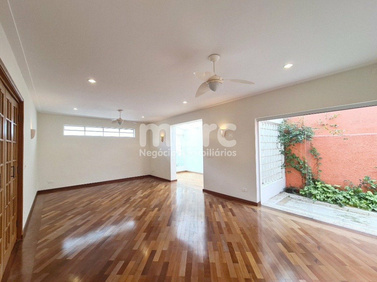 Casa com 3 quartos à venda, 0m² em Rua Dom Luís de Bragança, Mirandópolis, São Paulo, SP