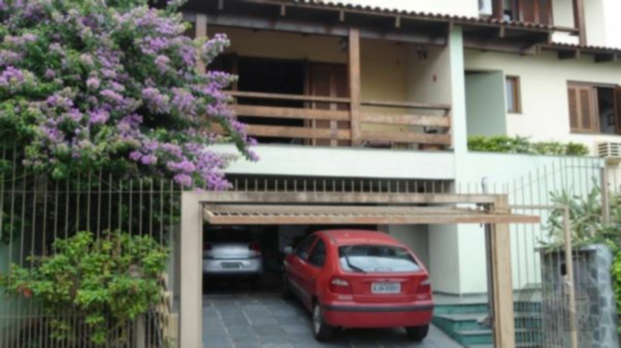 Casa com 4 quartos à venda, 305m² em Nonoai, Porto Alegre, RS