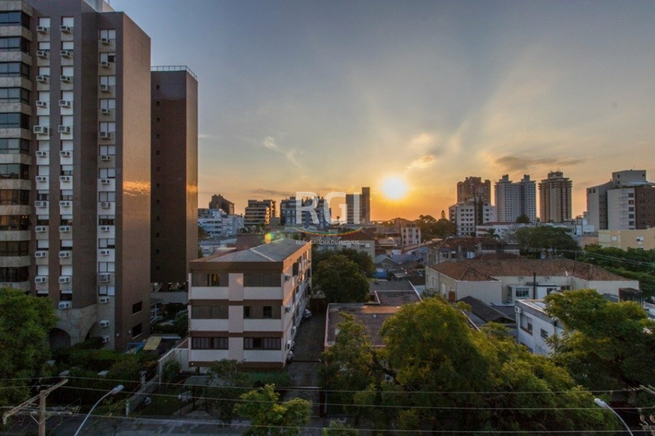Cobertura com 4 quartos à venda, 210m² em Rua Barão de Cerro Largo, Menino Deus, Porto Alegre, RS