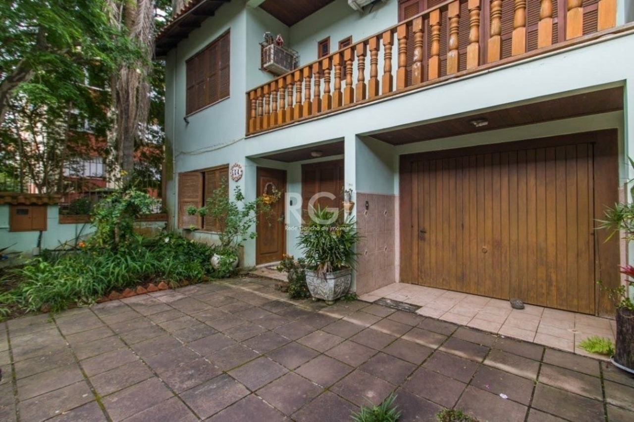 Casa com 4 quartos à venda, 250m² em Rua Artur Fabião Carneiro, Passo DAreia, Porto Alegre, RS