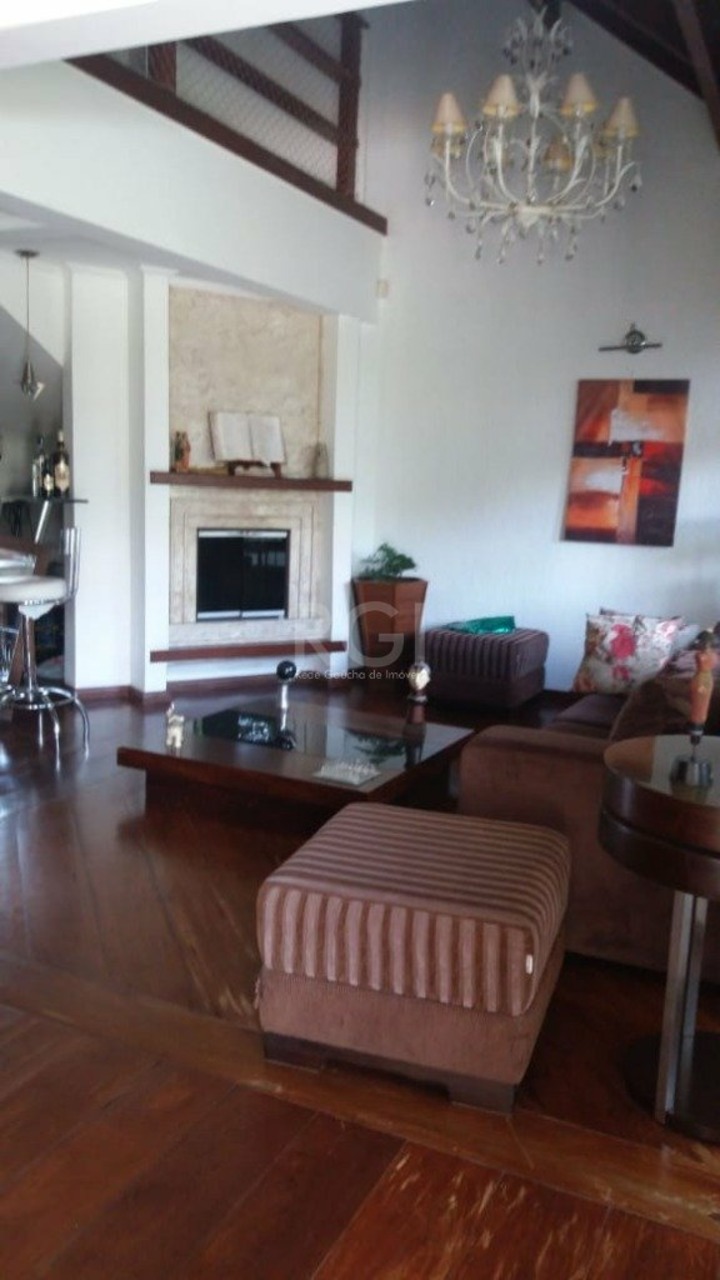 Casa com 3 quartos à venda, 210m² em Avenida Karl Iwers, Jardim Itu Sabará, Porto Alegre, RS