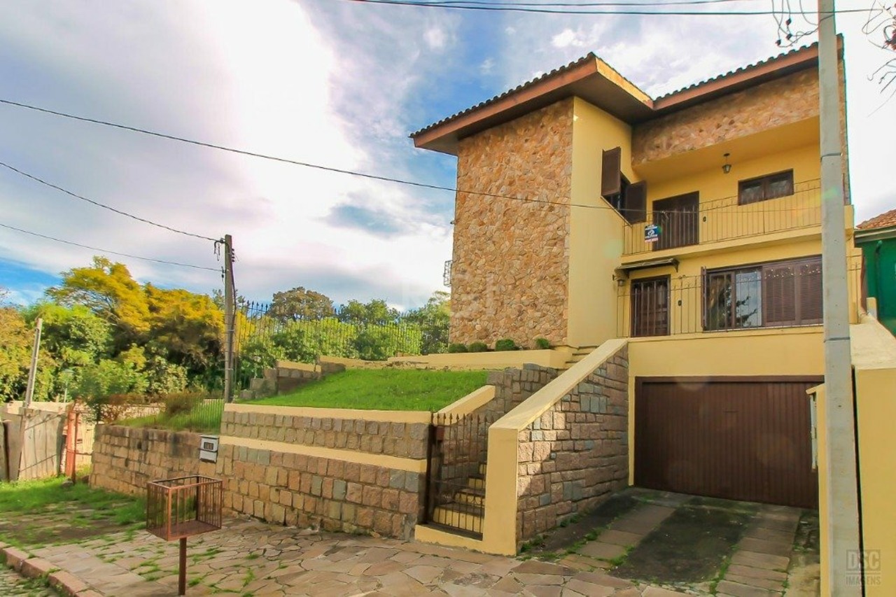 Casa com 3 quartos à venda, 255m² em Vila Ipiranga, Porto Alegre, RS