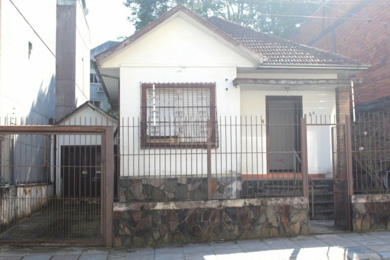 Casa com 3 quartos à venda, 200m² em Passo DAreia, Porto Alegre, RS