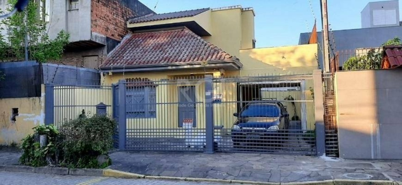 Casa com 3 quartos para alugar, 175m² em Rua Gomes Jardim, Santana, Porto Alegre, RS